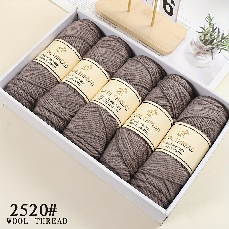 5 Balls of Australian Wool 70% Knitting Needle Thick Wool Yarn 3-Layer Yarn Light Luxury Wool Yarn Is Soft And Comfortable Suitable for Sweaters, Coats, Shawls, Hats, Scarves And Various Hand-Knitting
