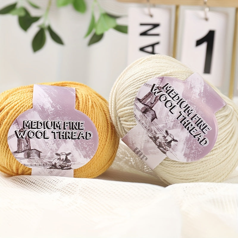 500g 1 large bag of high-quality medium-weight 212 wool yarn, hand-spun worsted wool suitable for knitting autumn and winter fashionable sweaters, scarves, hats, mittens, blankets, rugs, and various handicrafts. 100% wool. 1