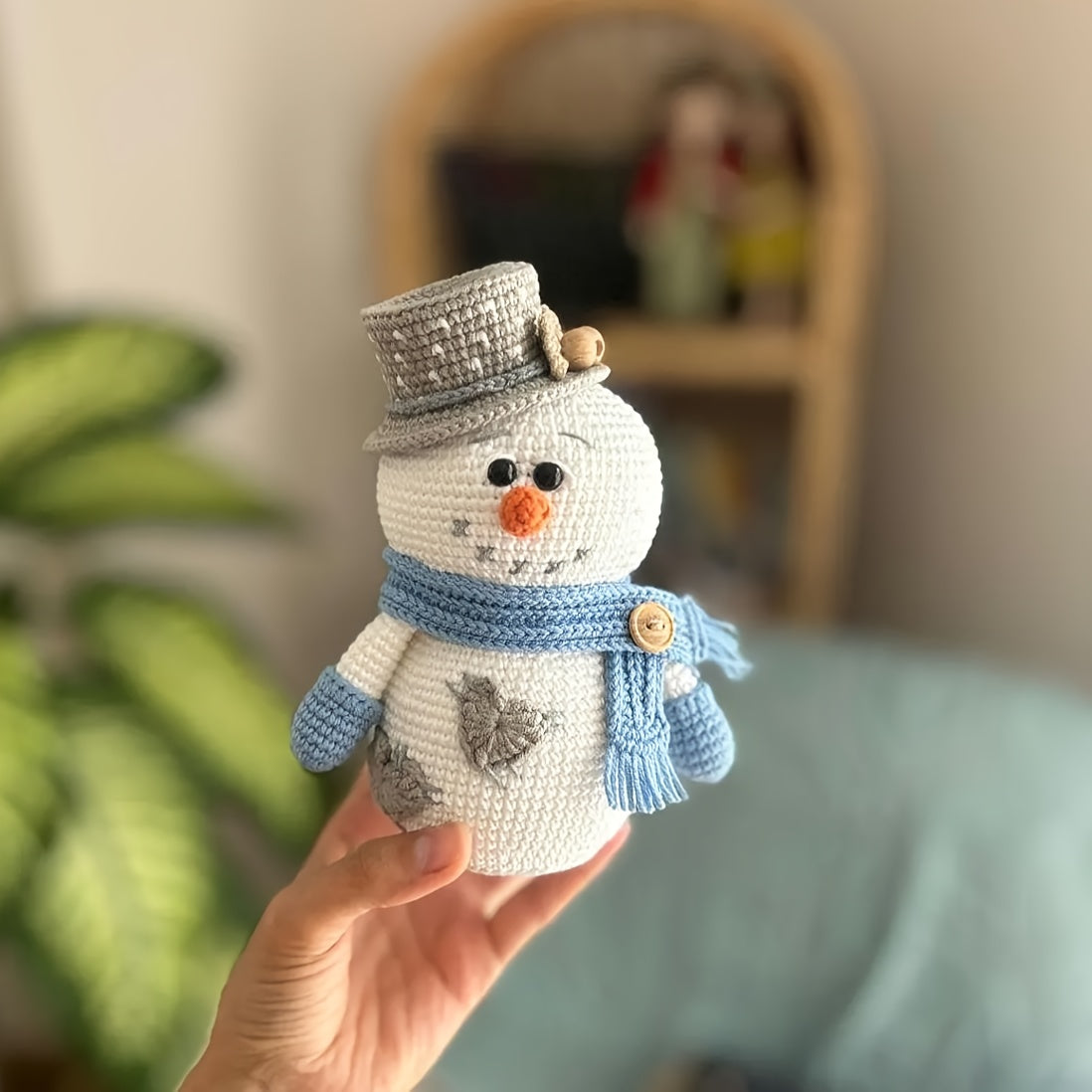 Single Crochet Kit, Winter Snowman Crochet Pattern, Beginner DIY Craft Supplies with High-Quality Yarn, Crochet Hooks, and Step-by-Step English Tutorial Manual. Ideal for Decorations, Ornaments, Birthdays, Valentine's Day, Ha