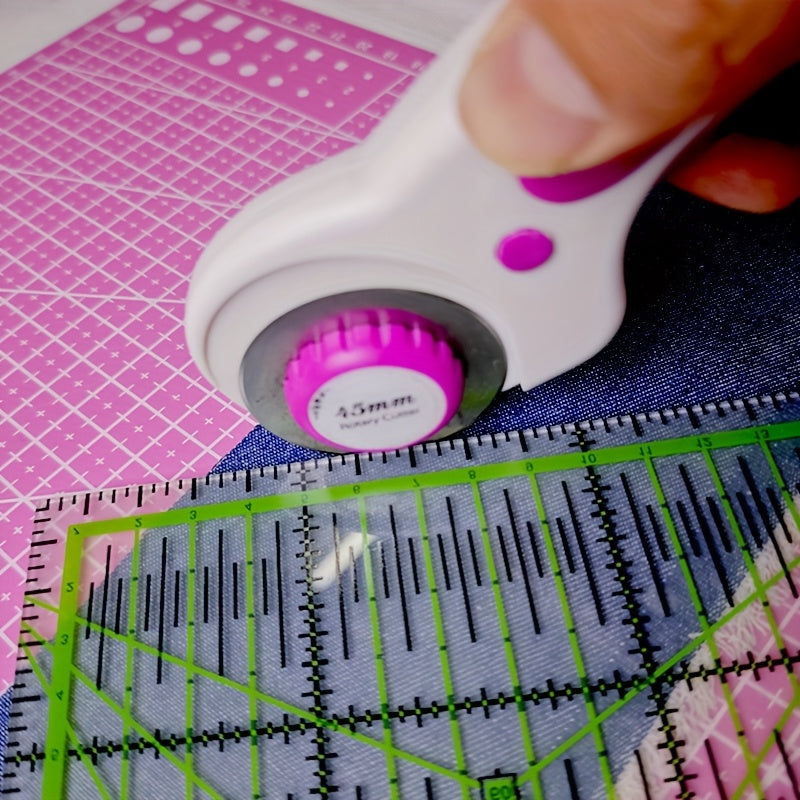 45mm Rotary Cutter Set with Pink Storage Bag, A4 Self-Healing Cutting Mat, Pink Acrylic Ruler, Quilting Roller Cutter and 5 Replacement Blades, Sewing Clips, Disappearing Marker, Suitable for Quilting, Crafting, Paper Craftin