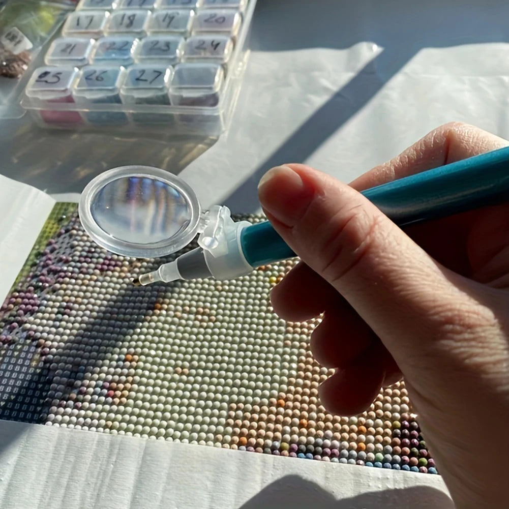 Hands-Free Magnifying Glass Diamond Pen Magnifying Glass Clip on Diamond Art Pen Drill Magnifier for Painting Drawing Embroidery