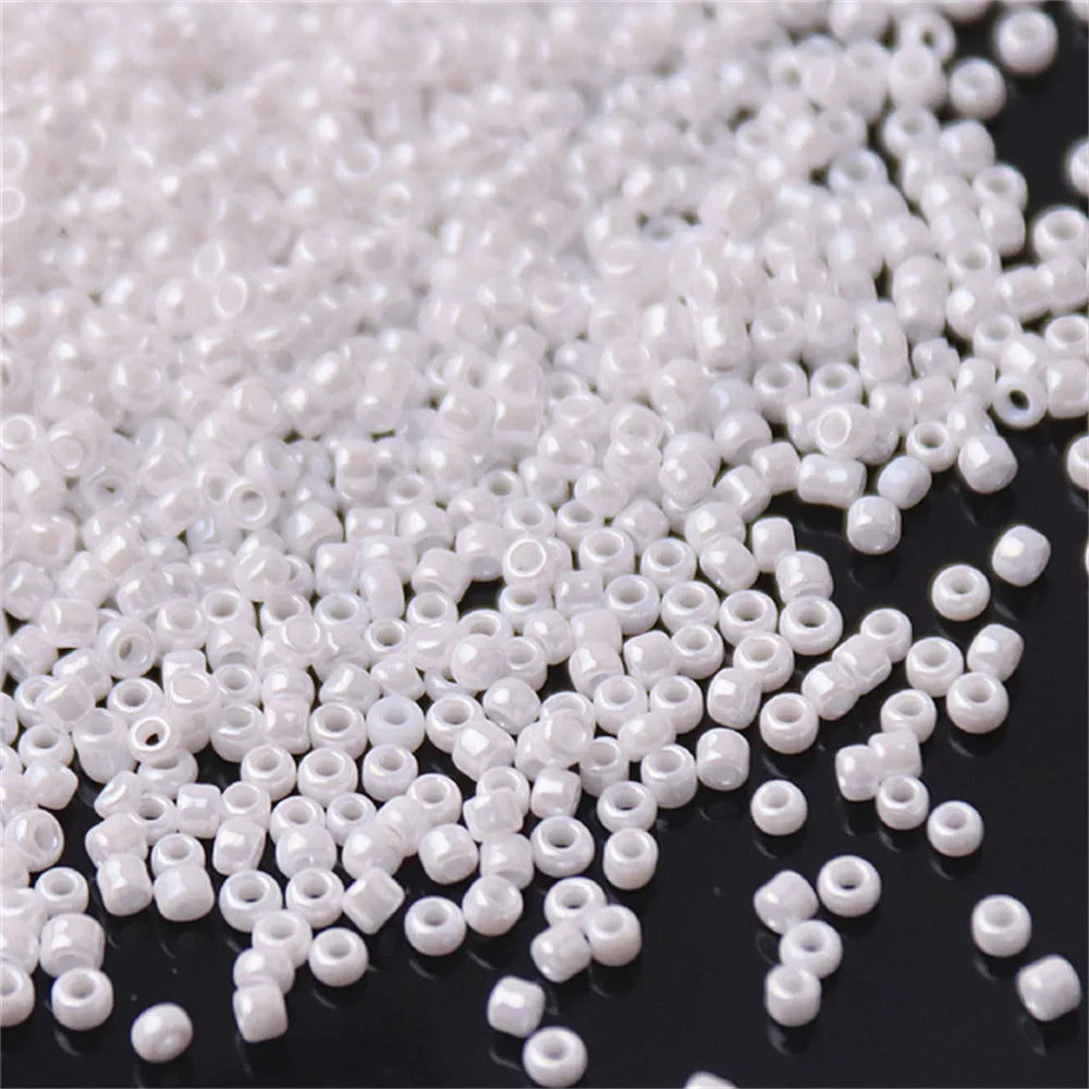 White Series Czech Glass Seedbeads Multi Size 1.5mm 2mm 3mm 4mm Round Spacer Beads For DIY Jewelry Making Garments Accessories