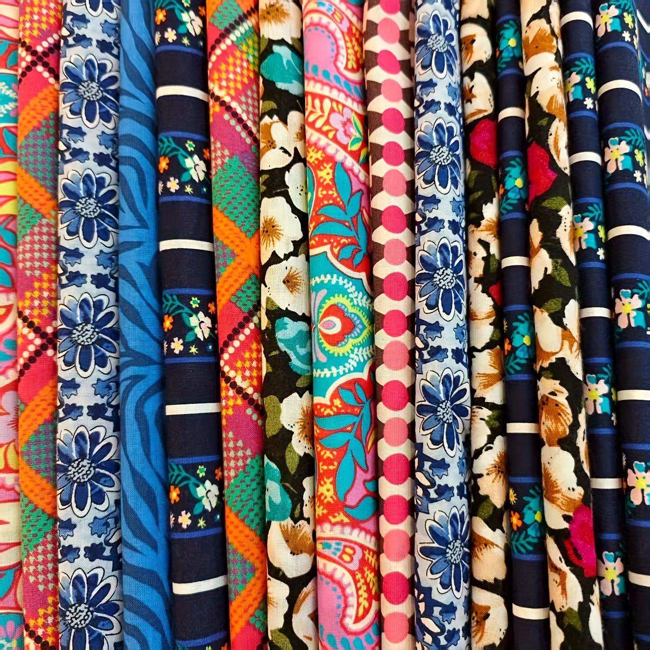 10pcs Of 15*15 Inch, 100% Cotton Square Cloth, Random Pattern, No Repeating Color, Suitable For Handmade Sewing, Quilt, Clothing, Sheet Making, Pre-cut Sewing Patches