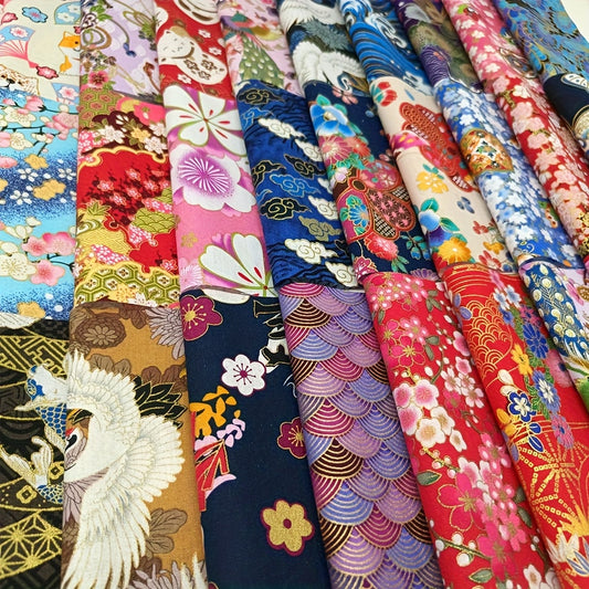 100pcs 3.94x3.94 Inch Thickened Golden Foil Japanese Hot Stamping Fabric Pieces - Floral & Geometric Patterns, Mixed Colors for Quilting, DIY Crafts, Tablecloths & Home Decor, Fabrics for Crafting, Crafting Materials, Traditi