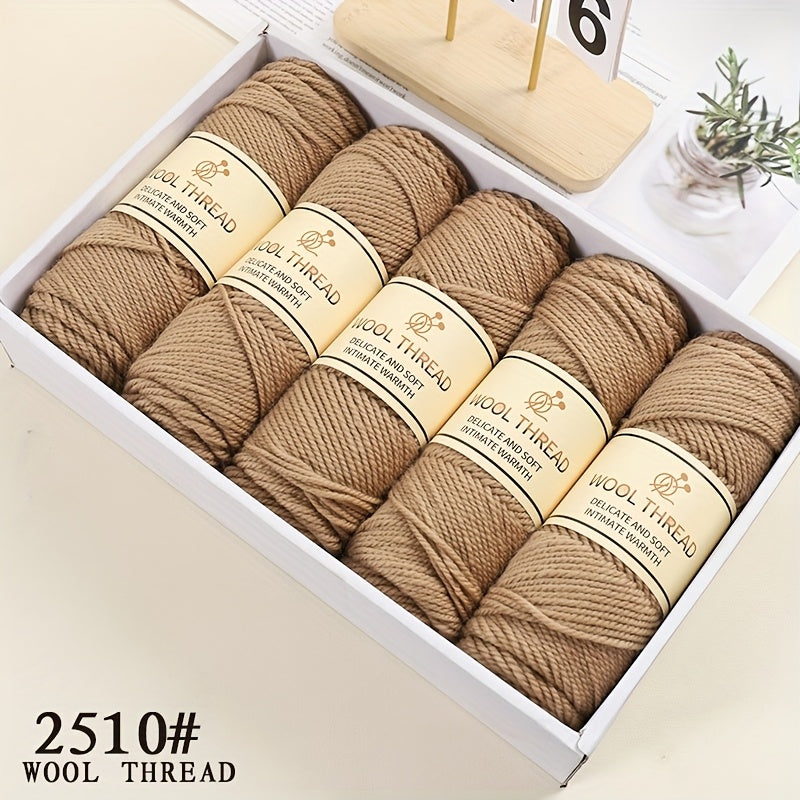 5 Balls of Australian Wool 70% Knitting Needle Thick Wool Yarn 3-Layer Yarn Light Luxury Wool Yarn Is Soft And Comfortable Suitable for Sweaters, Coats, Shawls, Hats, Scarves And Various Hand-Knitting