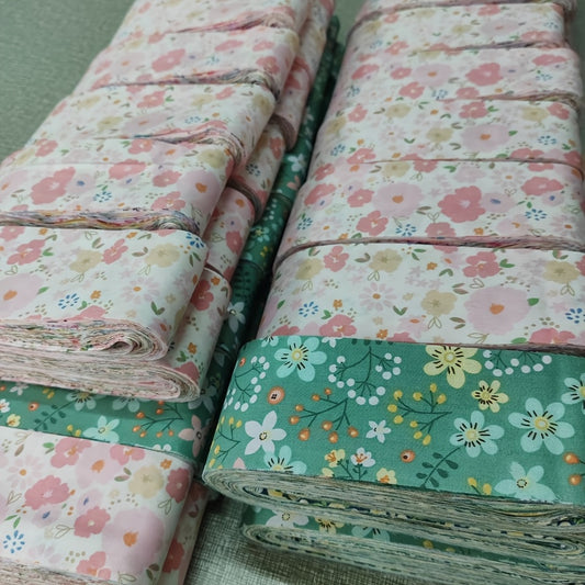 Rainbow Quilted Jelly Roll - 40 Precut 100% Printed Fabric Multicolor Floral for Patchwork .quilting Fabric, Jelly Roll Fabric, Precut Fabric, Fabric Strips, Sewing Supplies, Patchwork Fabric, Floral Fabric, Pastel Fabric, Qu