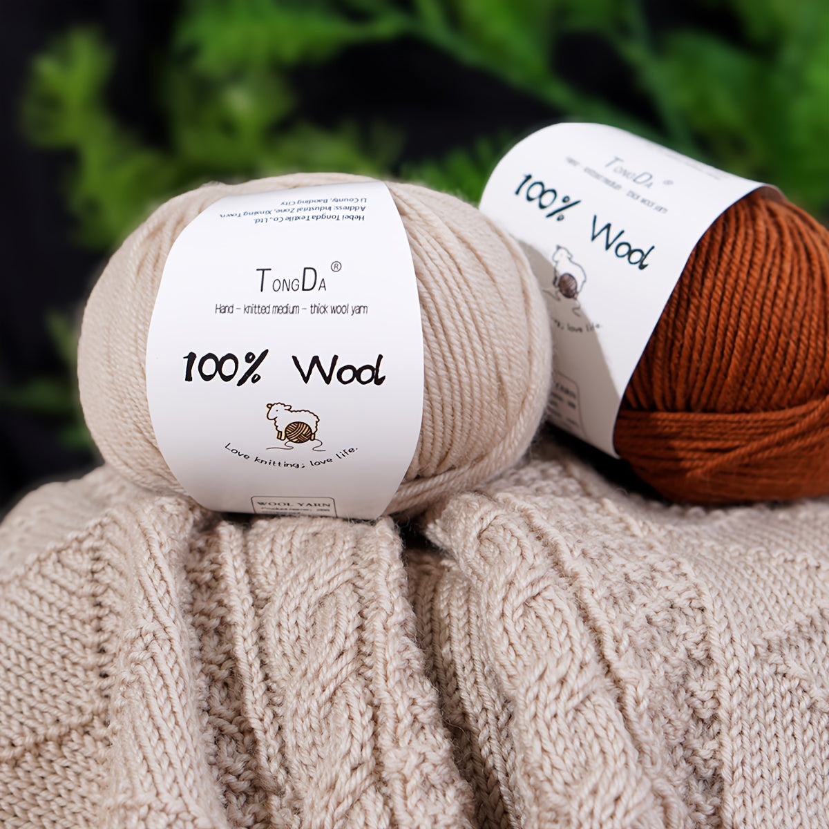 500G/10pcs 100% Wool Yarn 4-Layer Medium-Coarse Wool Yarn Does Not Pill, Fade, Or Shed. Suitable for Novice Knitters. Suitable for Sweaters, Coats, Hats, Scarves, Shawls, Blankets And Other Crocheted Products.